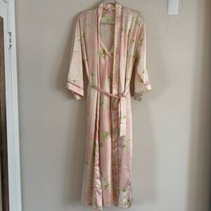 Oscar de la Renta Pink Label Floral Satin Robe & Slip Set